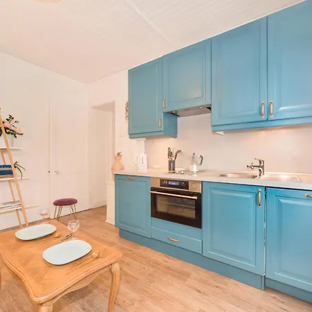 招待所 Private In Shared *