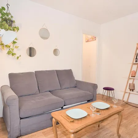 Private In Shared * Parigi
